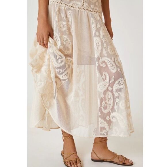 Anthropologie Beatrice B Allover Lace Midi Dress - Picture 4 of 12